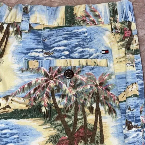 Tommy Hilfiger Men’s All Over Print Tropical Chino Shorts - Picture 6 of 6